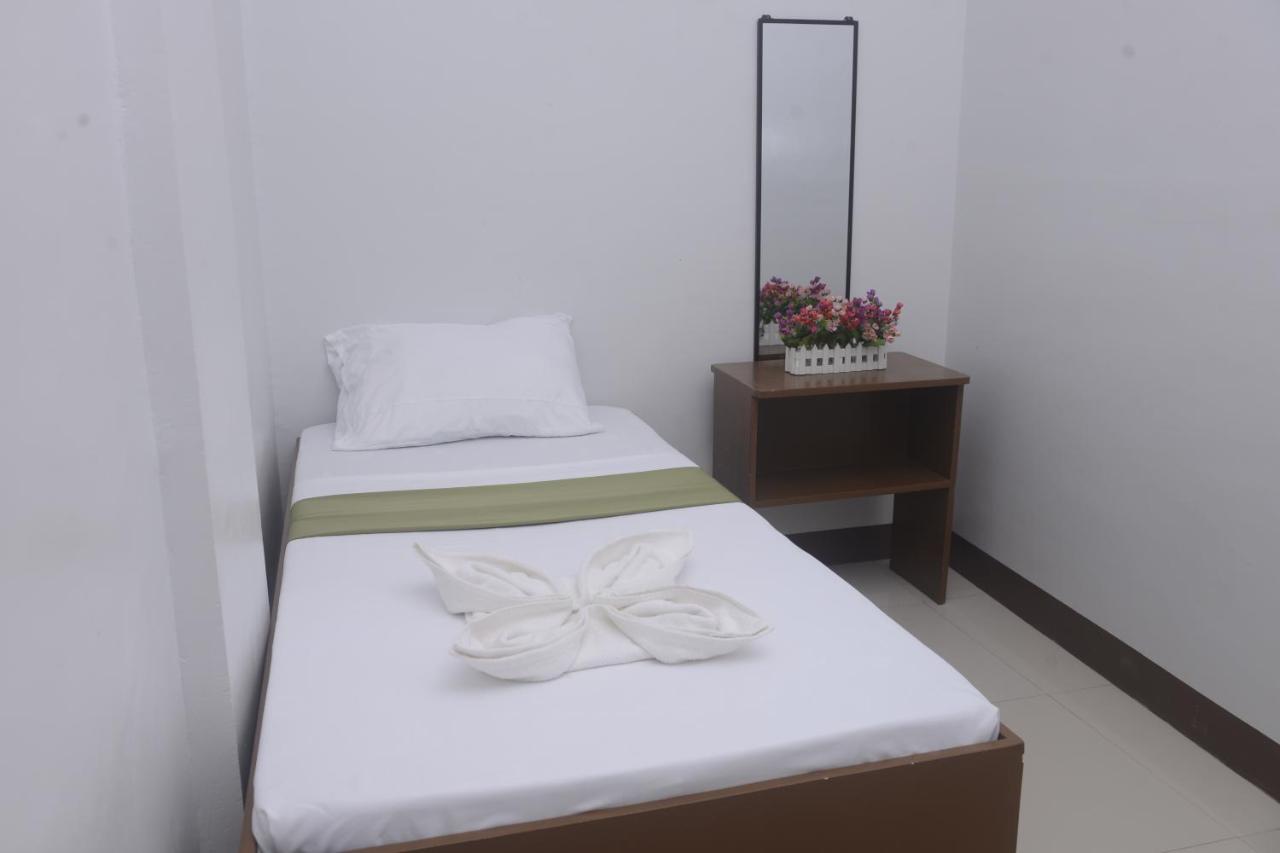 Mt Moriah Inn And Resto Ozamis Luaran gambar